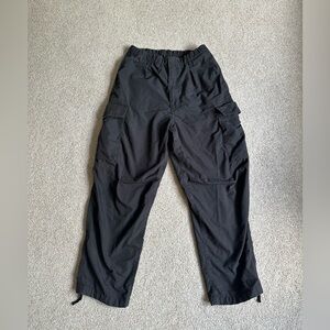 Uniqlo Black Parachute Pants Size Small